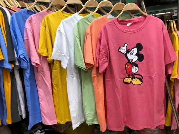 服装批发你更喜欢哪个通路拿货
