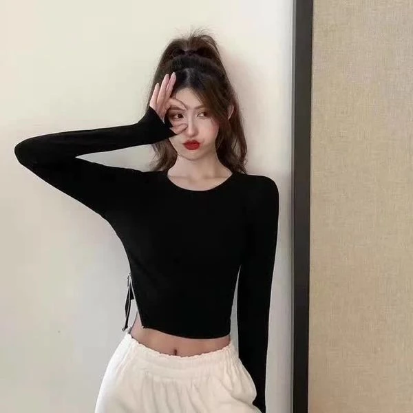 今年流行的大码女装修身吗